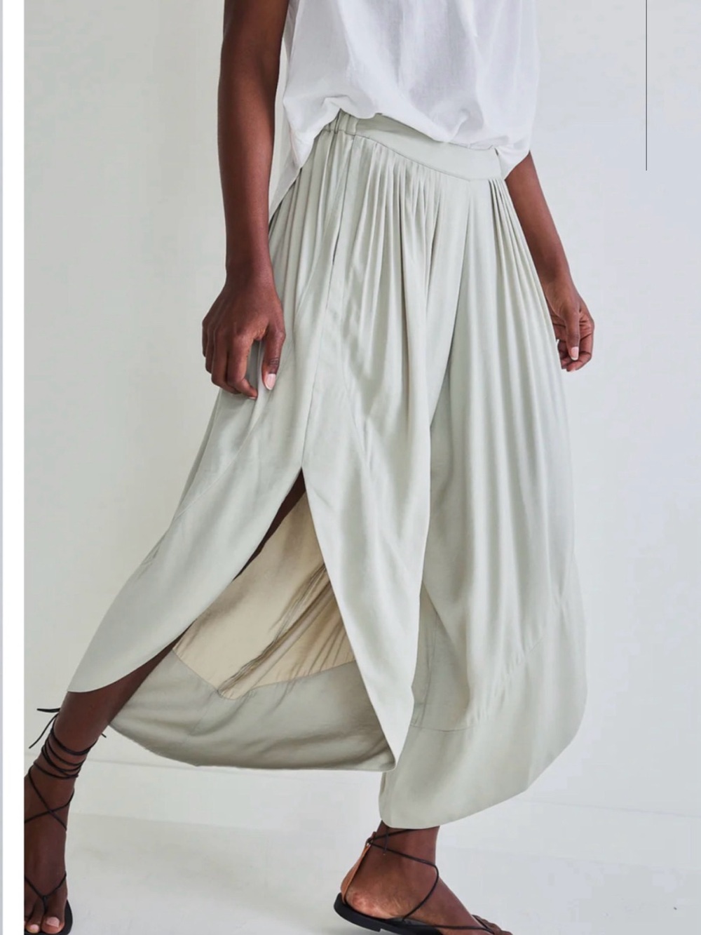 Ruti NWT Let it Slide Slinky Pant - Picture 2 of 6
